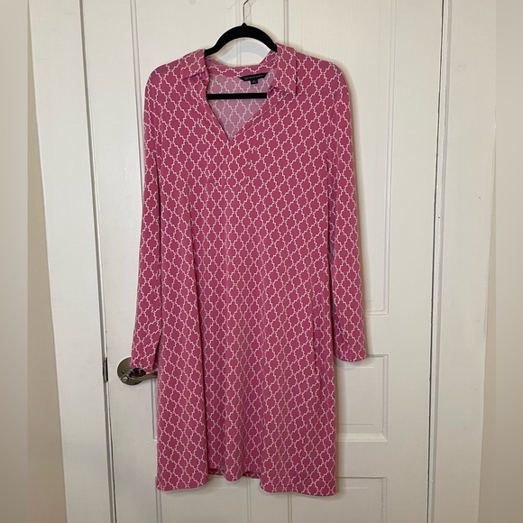 Brooks Brothers Dresses & Skirts - 346 Brooks BrothersPink and White Quatrefoil Print Slinky Long Sleeve Dress